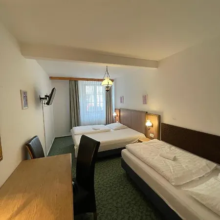 Ennius Hotel