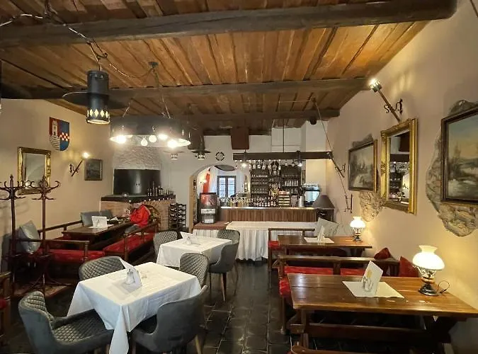 Ennius Hotell