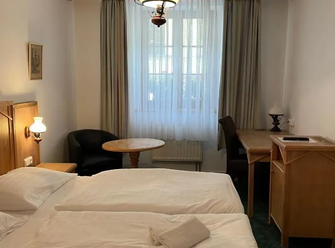 Hotell Ennius 3*